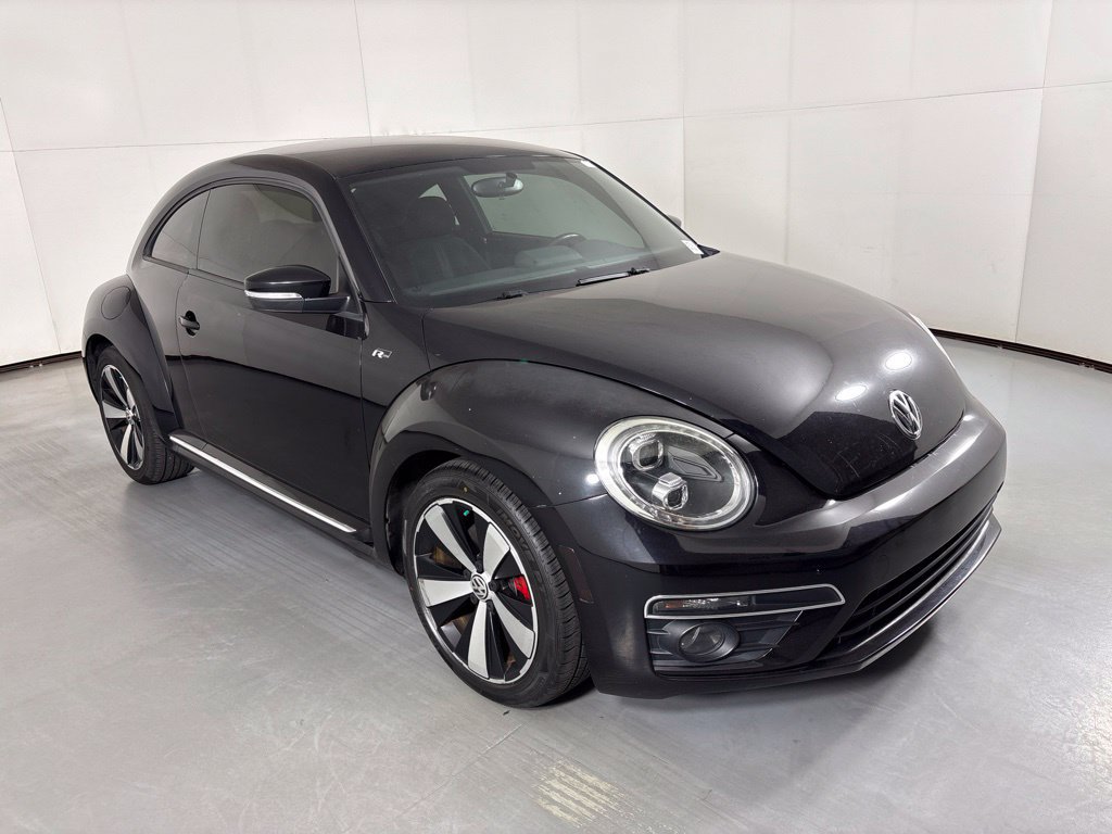 Used 2014 Volkswagen Beetle R-Line FWD image 2