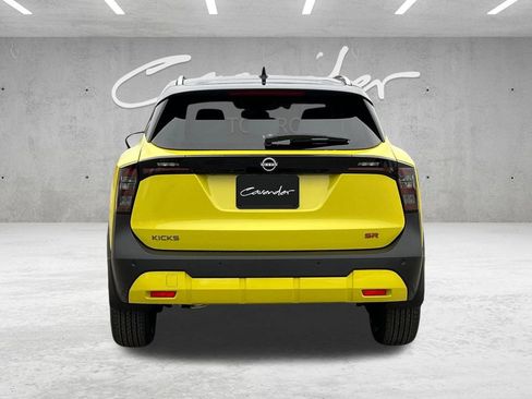 New 2026 Nissan Kicks SR image 15