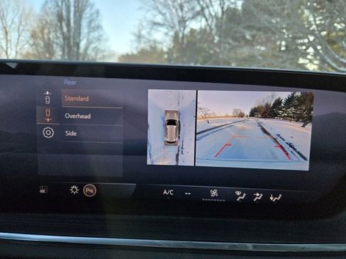 Used 2025 Buick Envision Preferred image 27