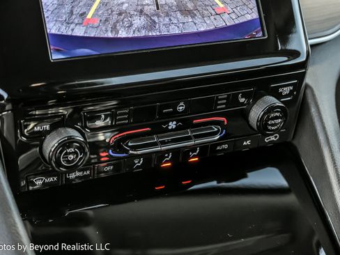 Used 2022 Jeep Grand Cherokee L Limited image 38