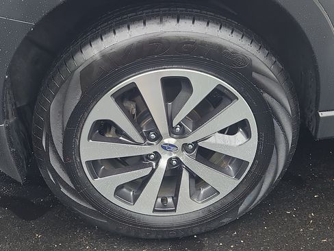 Certified 2025 Subaru Outback Premium AWD/4WD image 25
