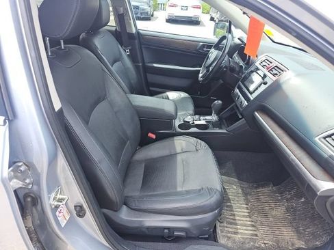 Used 2016 Subaru Outback 3.6R Limited AWD/4WD image 13