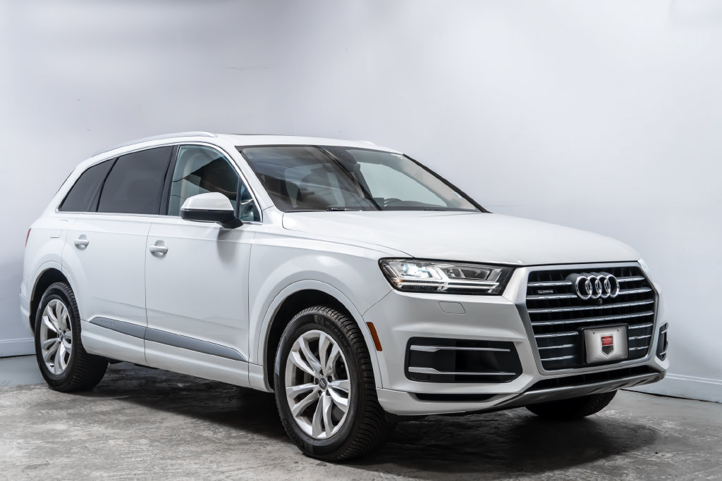 Used 2019 Audi Q7 3.0T Premium Plus w/ Premium Plus Package AWD/4WD image 9
