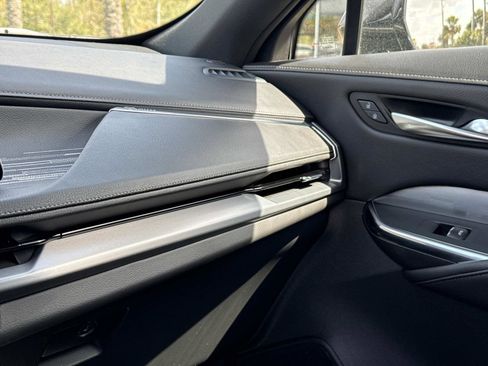 Used 2024 Cadillac XT4 Premium Luxury image 24