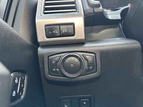 Used 2018 Ford F350 Platinum w/ Platinum Ultimate Package image 32