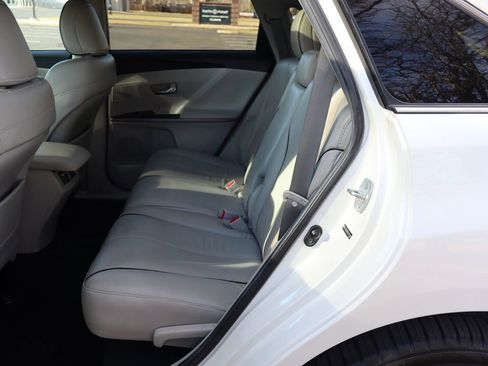 Used 2014 Toyota Venza XLE image 20