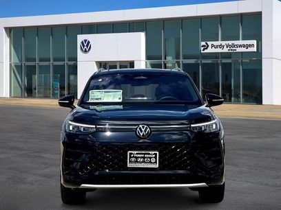 New 2026 Volkswagen Tiguan SEL R-Line