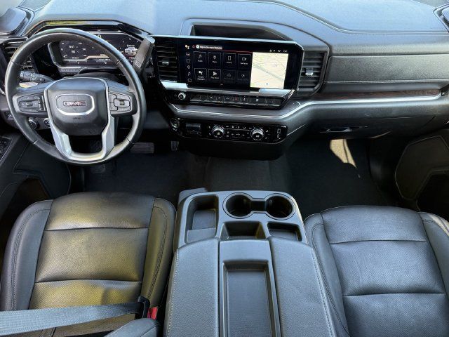 Used 2025 GMC Sierra 1500 SLT AWD/4WD image 10