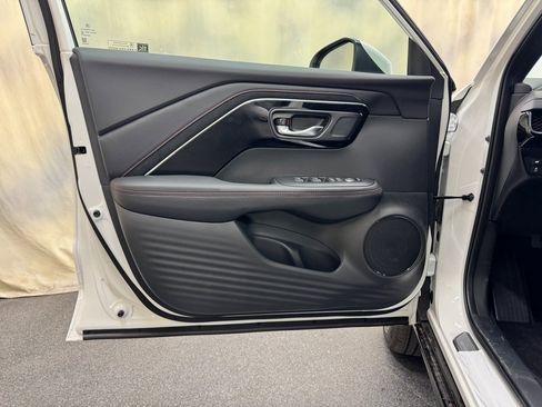 Used 2025 Acura ADX A-Spec image 11