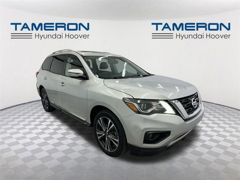 Used 2020 Nissan Pathfinder Platinum image 7