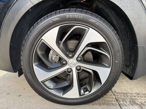 Used 2018 Hyundai Tucson Value FWD image 12
