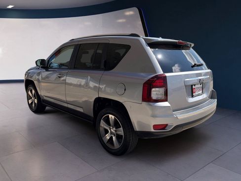 Used 2017 Jeep Compass High Altitude FWD image 3
