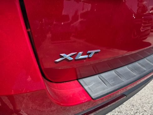 Used 2022 Ford Explorer XLT RWD image 12