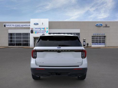 New 2026 Ford Explorer Active image 5