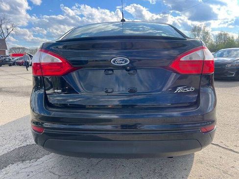 Used 2019 Ford Fiesta SE w/ Equipment Group 202A image 5