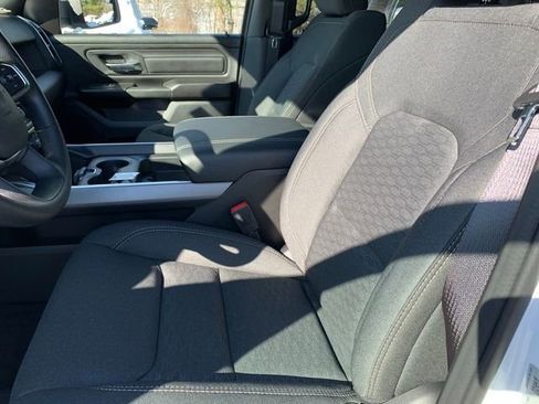 New 2026 RAM 1500 Express AWD/4WD image 10