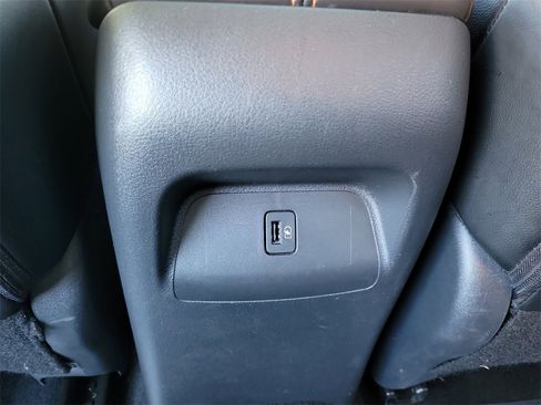 Used 2023 Nissan Sentra SR w/ SR Premium Package image 20