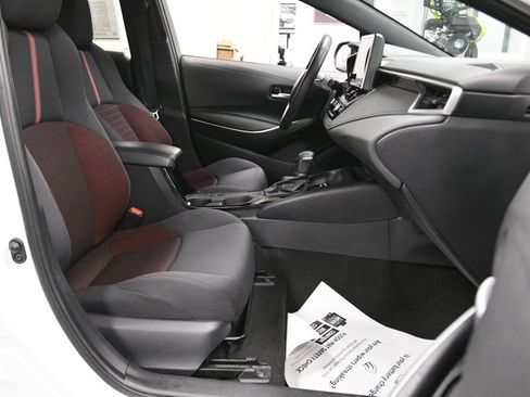 Used 2024 Toyota Corolla SE FWD image 32