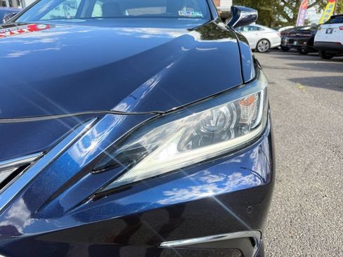 Used 2019 Lexus ES 350 w/ Premium Package FWD image 10