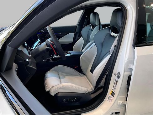 New 2027 BMW M5 w/ Executive Package AWD/4WD image 9