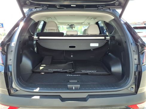 Used 2024 Hyundai Tucson Limited AWD/4WD image 16