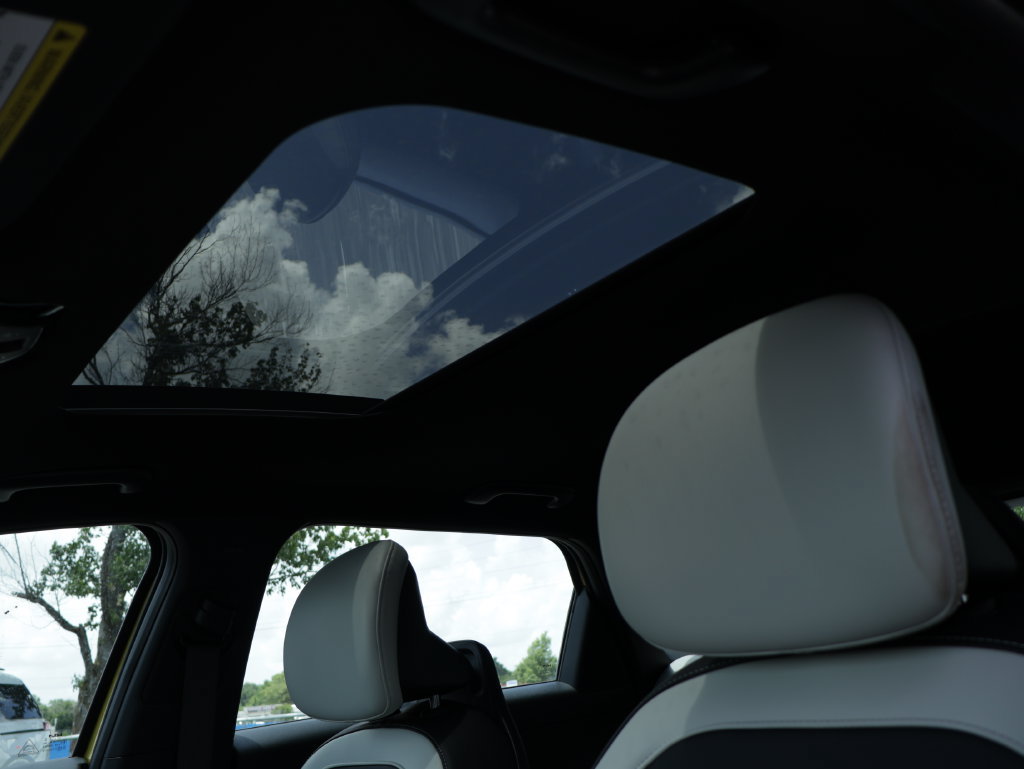New 2026 Kia K4 GT-Line w/ GT-Line Premium Package FWD image 43