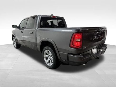 New 2026 RAM 1500 4x4 Crew Cab image 8
