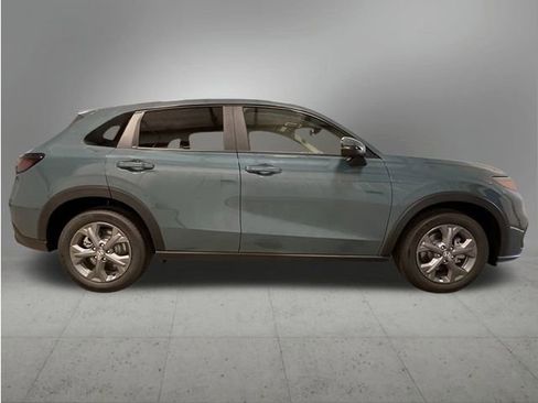 New 2026 Honda HR-V LX image 7