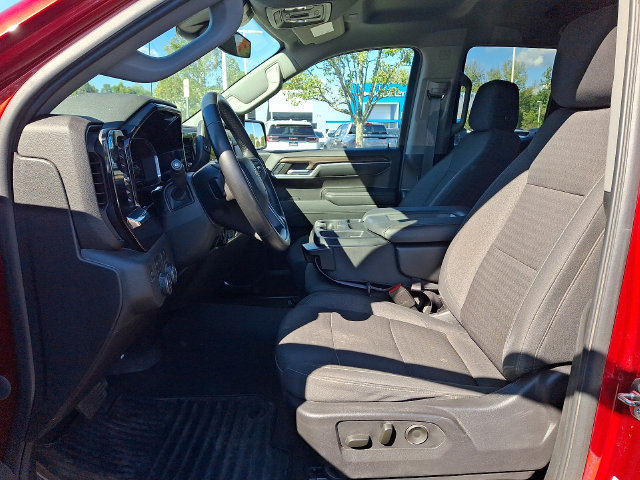 Used 2024 Chevrolet Silverado 1500 LT w/ Z71 Off-Road Package AWD/4WD image 2