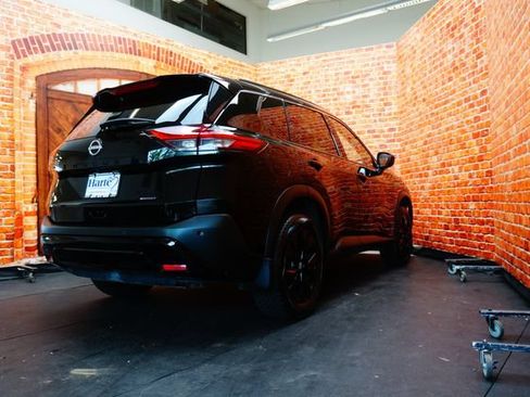 Certified 2023 Nissan Rogue SV w/ SV Premium B Package AWD/4WD image 8