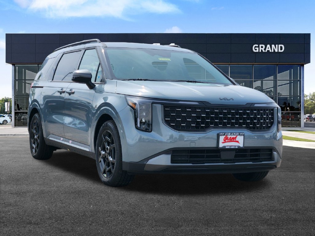 New 2027 Kia Carnival EX FWD image 2