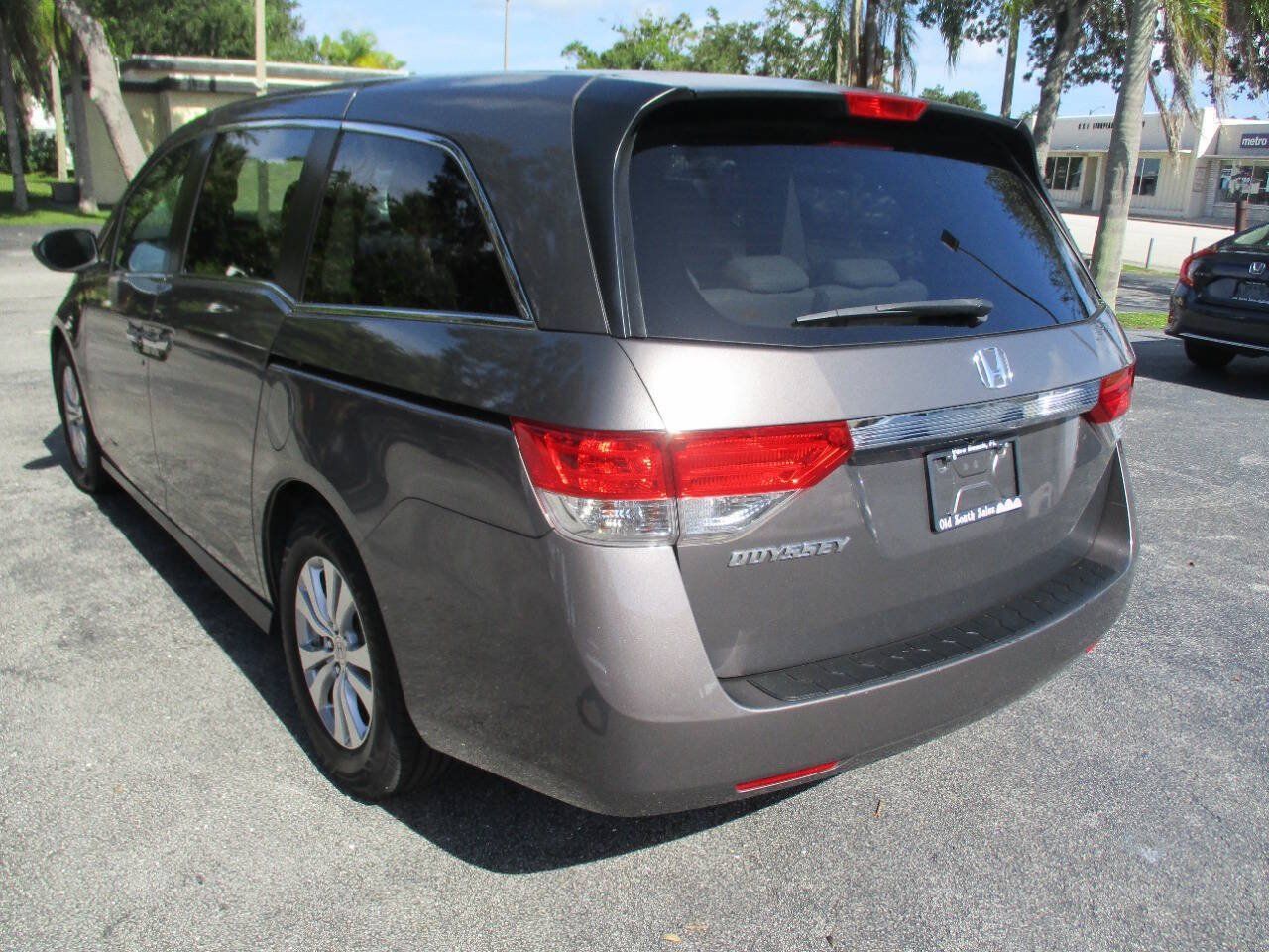 Used 2017 Honda Odyssey EX image 7