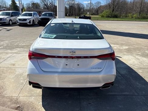 Used 2021 Toyota Avalon Limited w/ Advanced Safety Package image 4