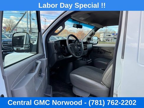 Used 2025 GMC Savana 2500 w/ Driver Convenience Package RWD image 15