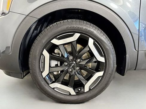 Used 2024 Kia Telluride EX w/ EX Captain's Chair Package image 35