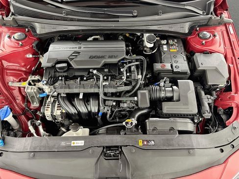Certified 2026 Hyundai Elantra SE FWD image 27