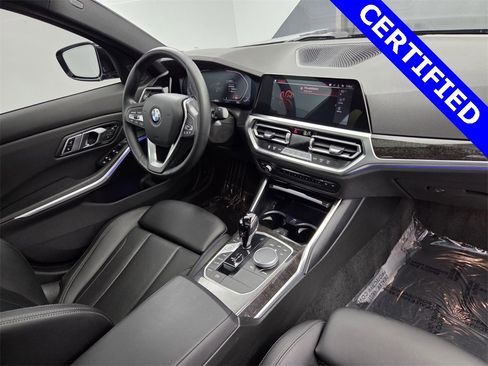 Certified 2022 BMW 330i Sedan w/ Convenience Package image 21