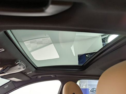 Certified 2022 BMW 530i xDrive w/ M Sport Package image 13