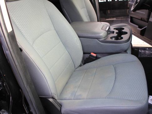 Used 2014 RAM 1500 Express image 17