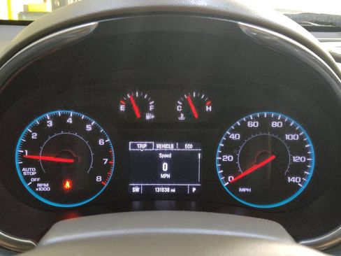 Used 2019 Chevrolet Malibu LT FWD image 23