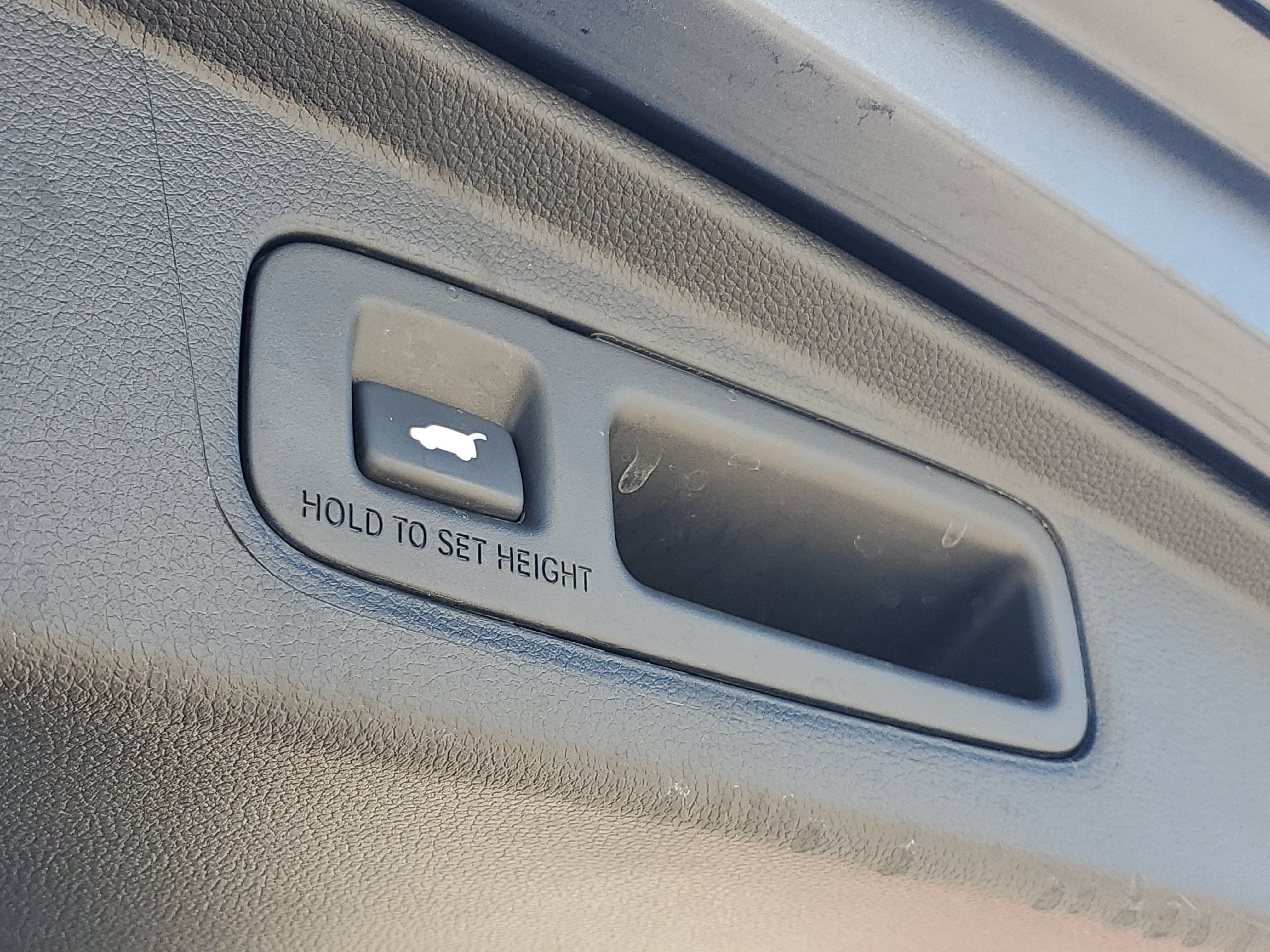 Used 2025 Honda CR-V EX-L image 8