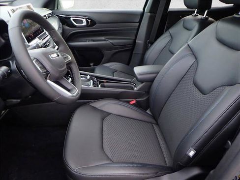 New 2026 Jeep Compass Latitude image 12