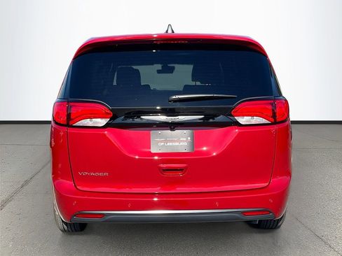 New 2026 Chrysler Voyager LX image 6
