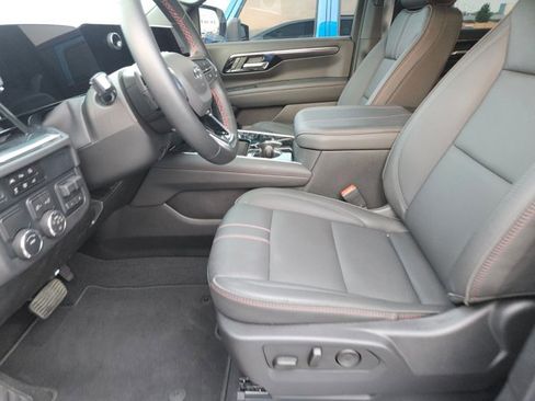 Used 2025 Chevrolet Tahoe RST w/ Comfort Package RWD image 13