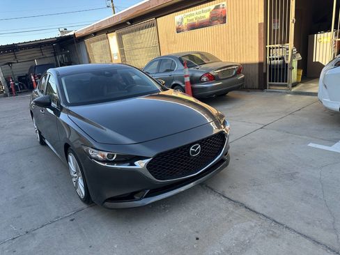 Used 2019 MAZDA MAZDA3 AWD Sedan w/ Preferred Package image 3