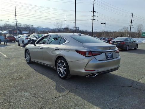 Used 2019 Lexus ES 350 w/ Premium Package image 4