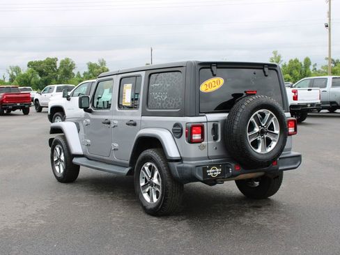 Used 2020 Jeep Wrangler Unlimited Sahara AWD/4WD image 7