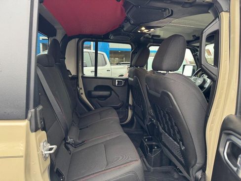 Used 2022 Jeep Gladiator Rubicon w/ Trailer Tow Package image 10