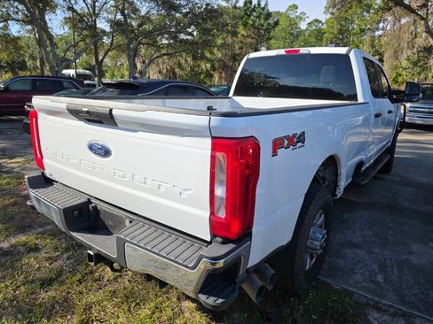 Used 2023 Ford F350 XLT w/ FX4 Off-Road Package image 6