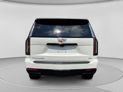 Used 2025 Cadillac Escalade Sport Platinum w/ LPO, Floor Liner Package AWD/4WD image 4